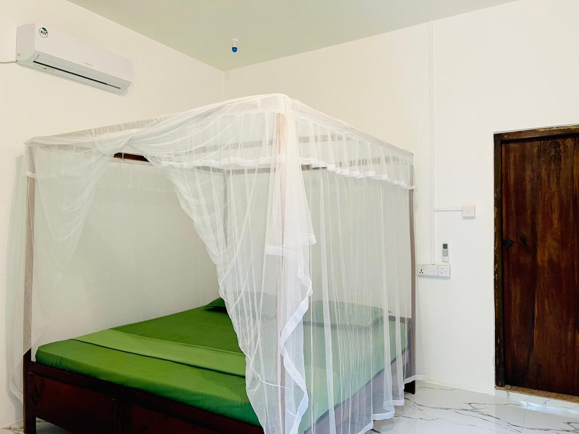The Woodnest Villa Arugam Bay Exterior photo